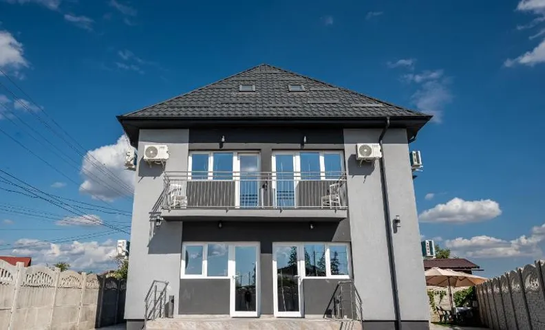 FLH - Erik House