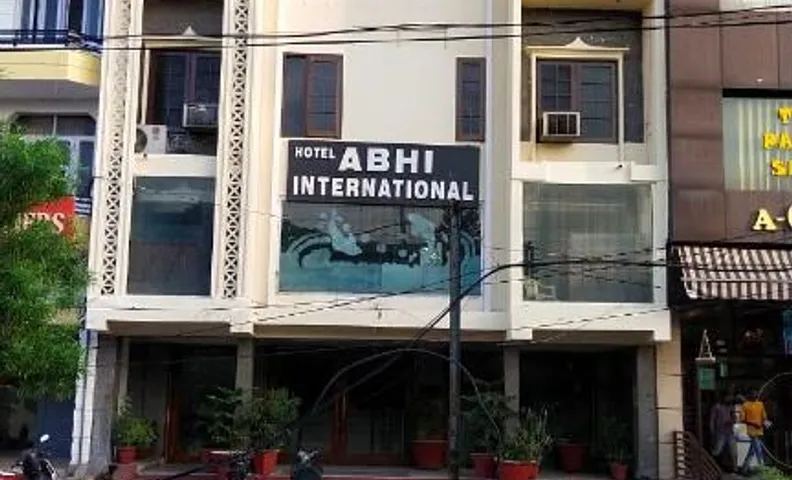 Abhi International Hotel