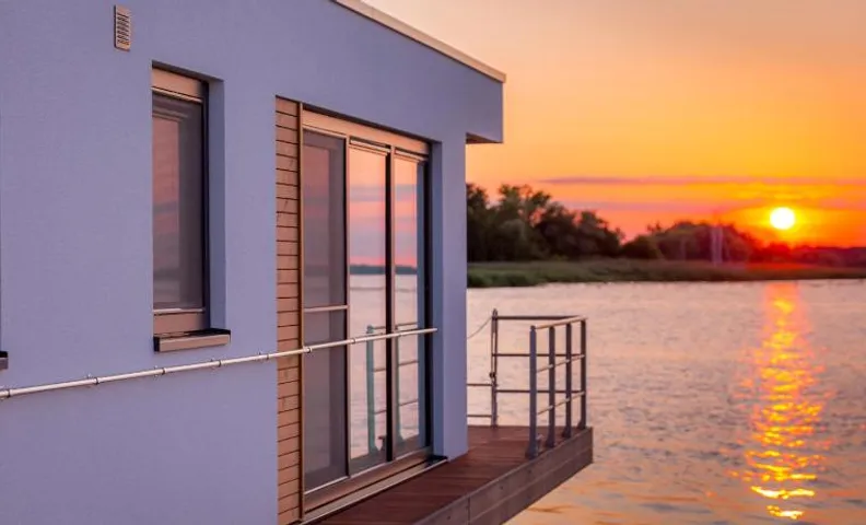 KranichNest Uferhaus - Schwimmhaus am Bodden Ostsee