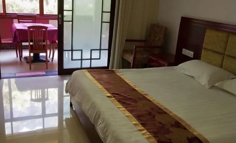 Nanjiang Daxiagu Hotel