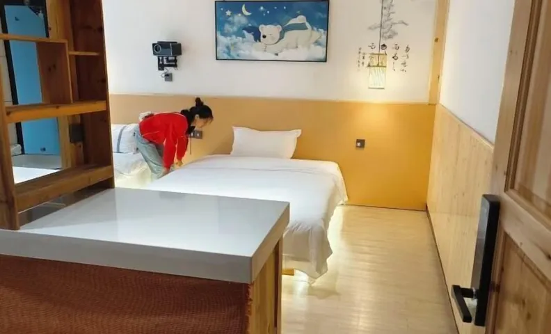 Jishou Delu Aya Inn