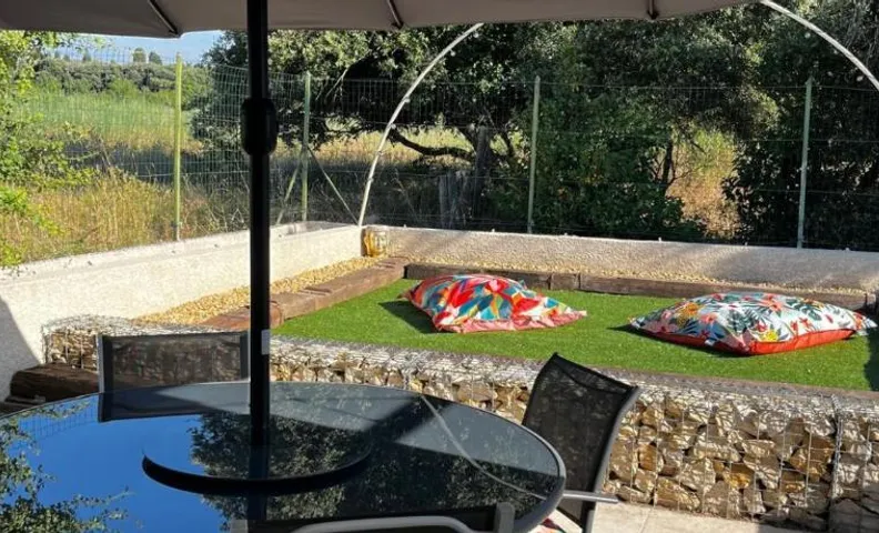 Maisonnette et Campagne Provençale, avec Piscine