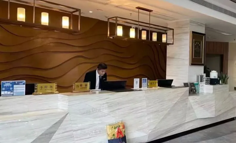Guiping Ruquan Jingliugang Hotel (Xishan Branch)