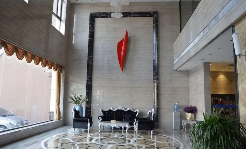Longchang Holiday Hotel
