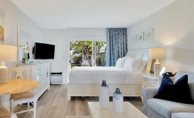 East Hampton House Resort