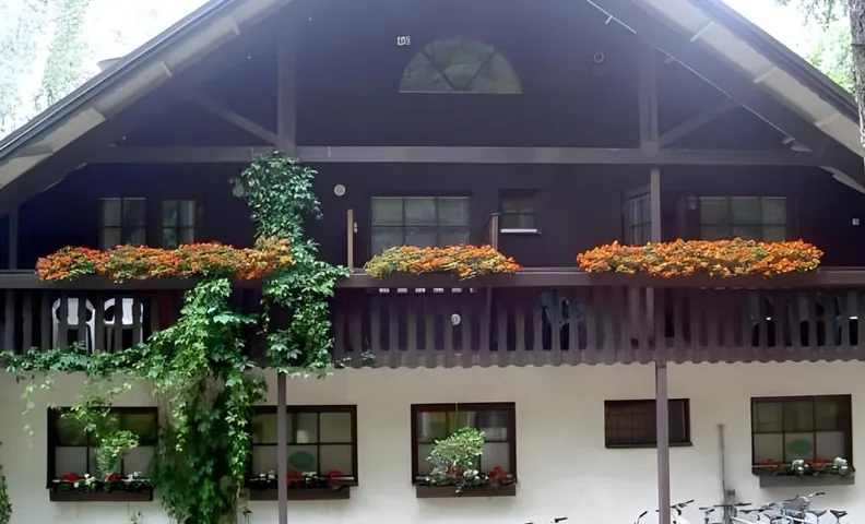 Cronin's Guesthouse Bed & Breakfast