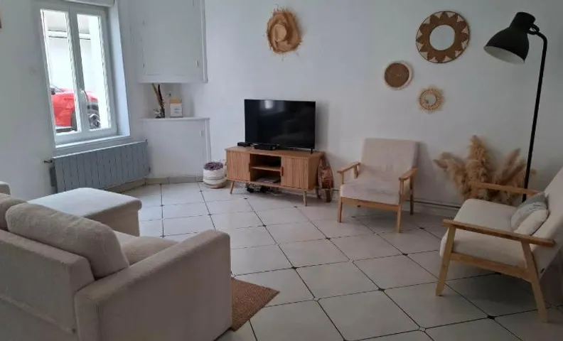 Villa Les Pieds dans l'Eau - 4chambres 10personnes - Central & Proche Mer