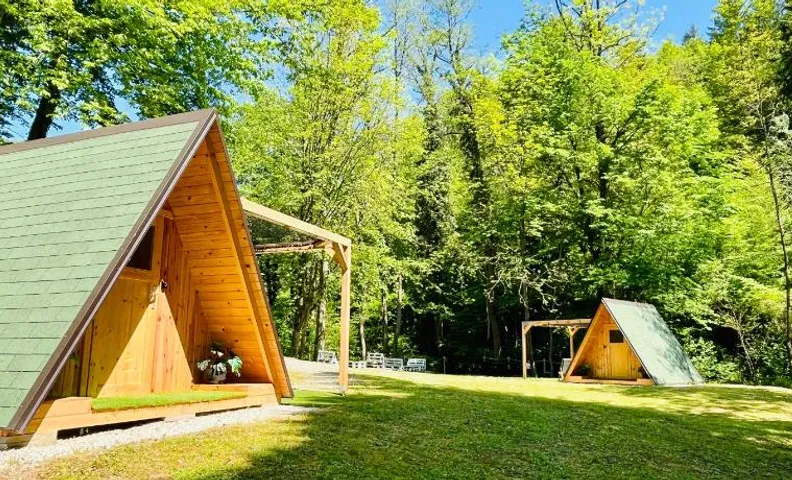 Glamping - domačija Lamperček