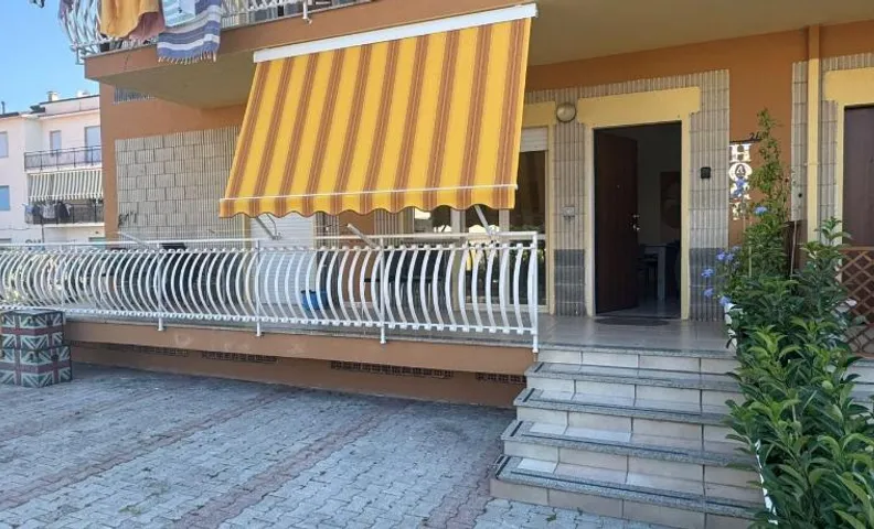 De Rosa'S Home