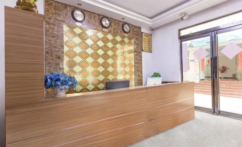 Kaiman Hotel (Longmen Grottoes Northwest Visitor Center)