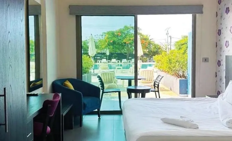 Le Six Hotel And Resort