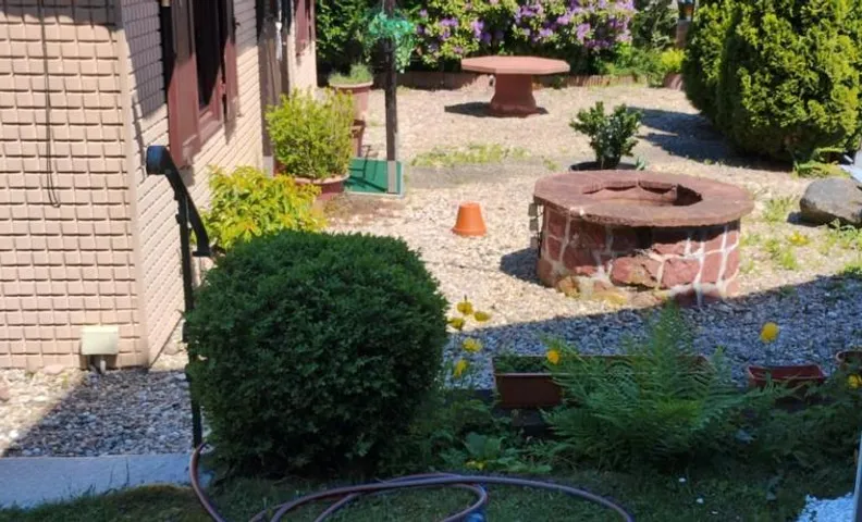 Cozy Wooden Home or Cabin in the Odenwald, Garden, Hiking Trails, Free Parking