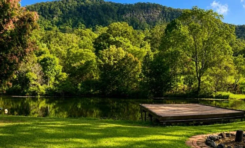 Cedar Creek Harmony Retreat BNB & Spa