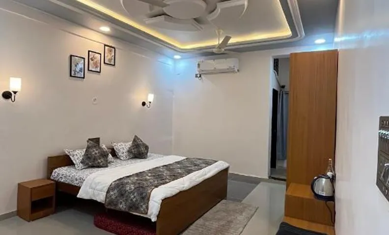 Hotel Madhav Bhakta Nivas