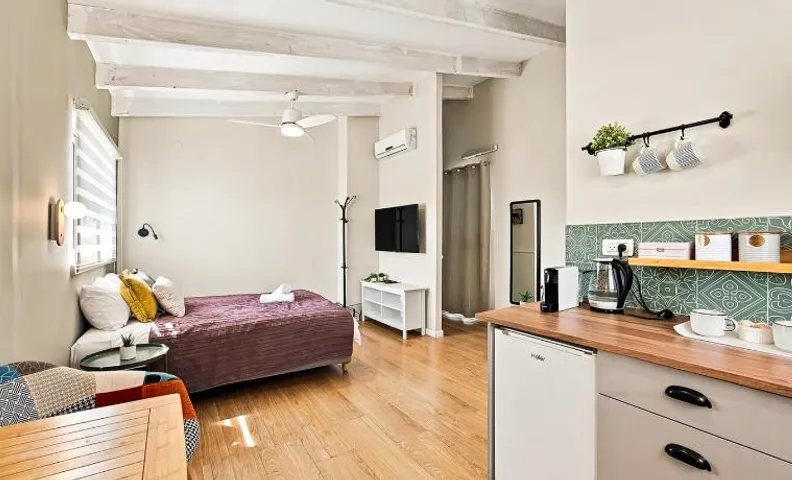 Tslil Suite