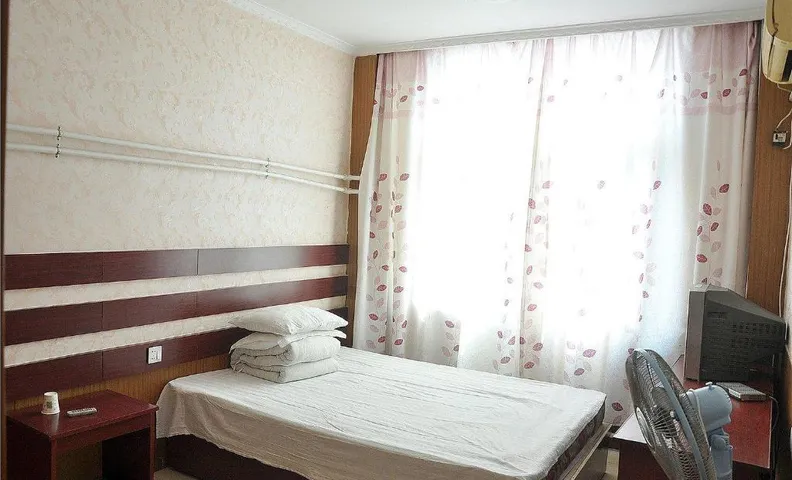 Rujia Huayi Hotel (Mengyin Mengshan Road Branch)