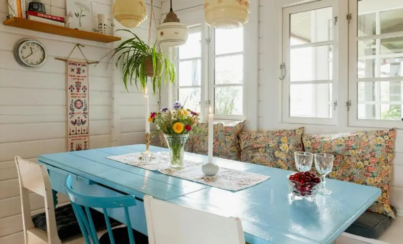 Charming summer house with wilderness spa near Fur