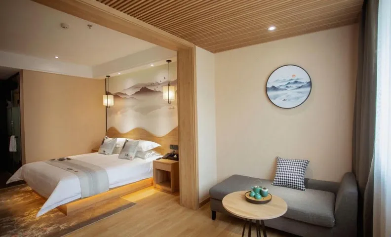 Wee light luxury hotel