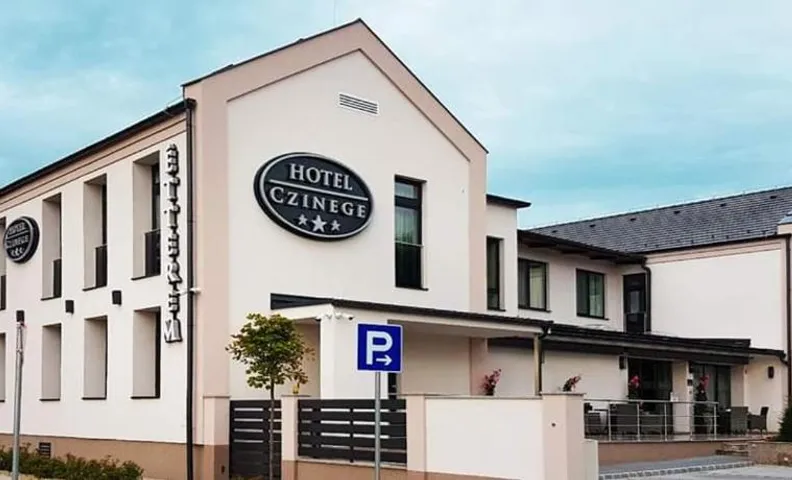 Hotel Czinege & Étterem