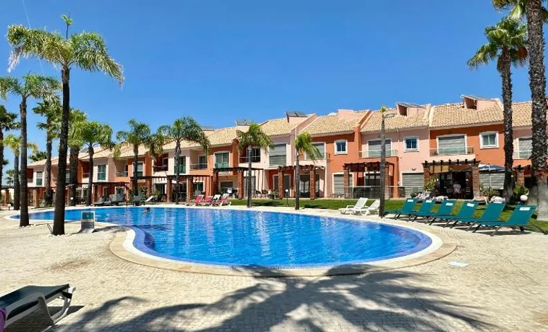 Santa Maria N - Shared Pool - 8 Guests - Albufeira