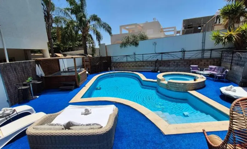 Private jacuzzi suite rosh pina
