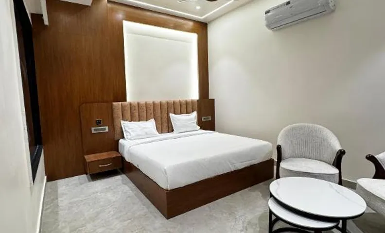 Hotel M Stayz Sirsa