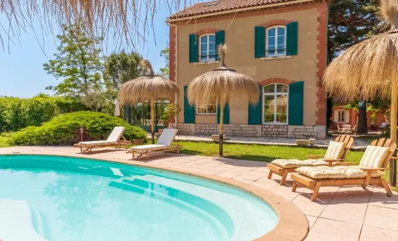Villa spacieuse à Pontevès avec piscine privée.