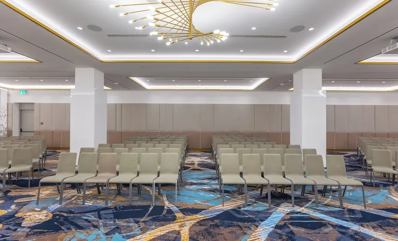 크라운 플라자 베오그라드 바이 IHG