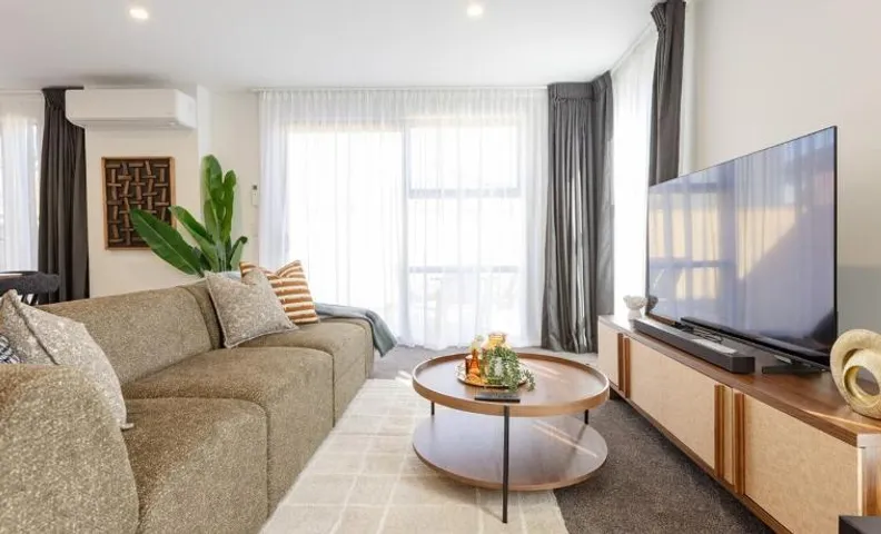 Modern family home, 3 bedrooms, 2 bathrooms Sleeps 6