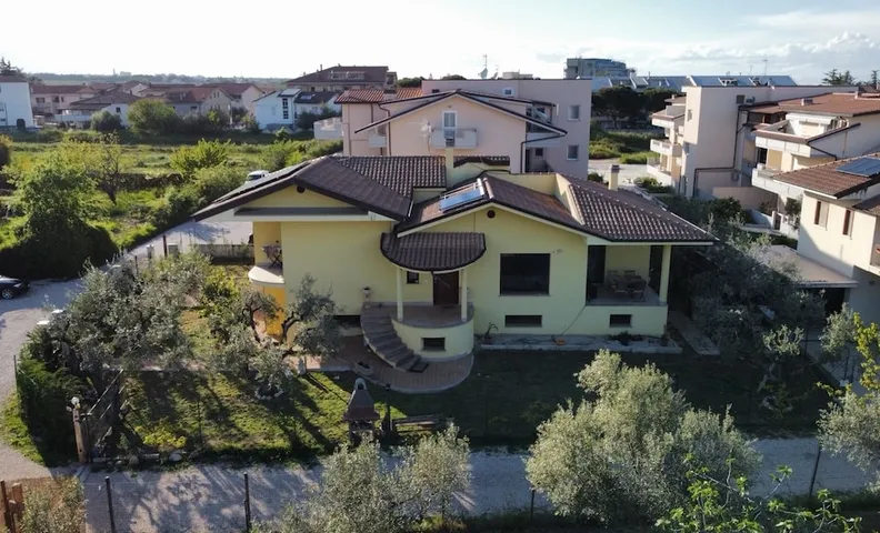 Villa Ma-ya