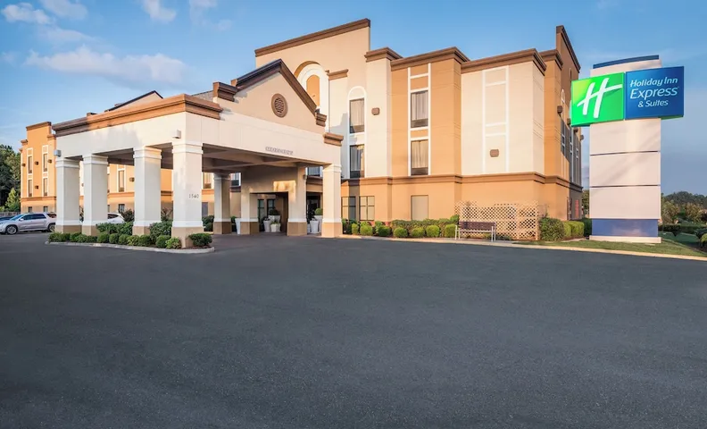 홀리데이 인 익스프레스 & 스위트 그레나다 바이 IHG