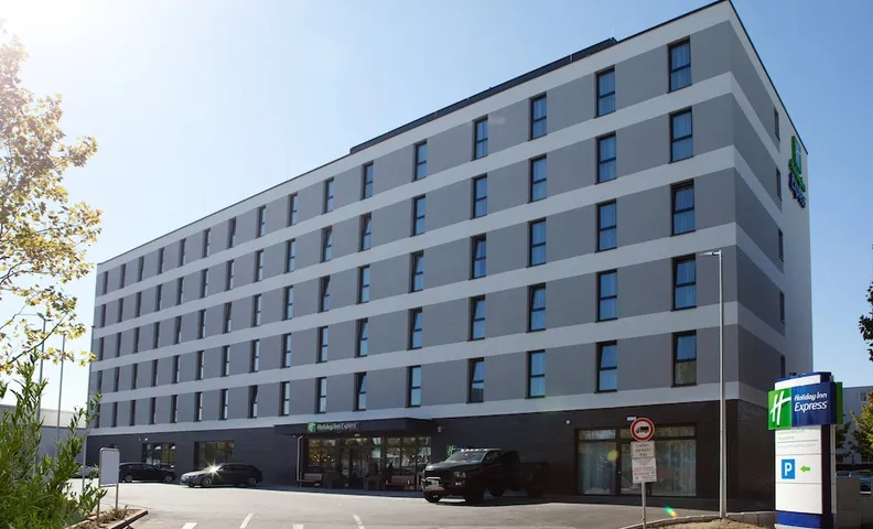홀리데이 인 익스프레스 프랑크푸르트 에어포트-라운하임 바이 IHG