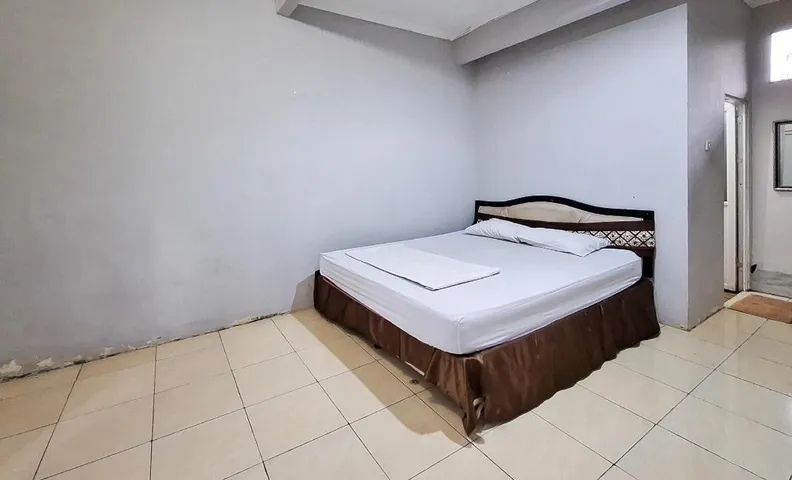 RedDoorz @ Kampung Istal Bogor