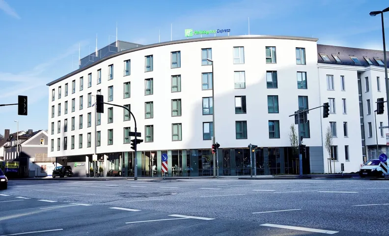홀리데이 인 익스프레스 지겐 바이 IHG