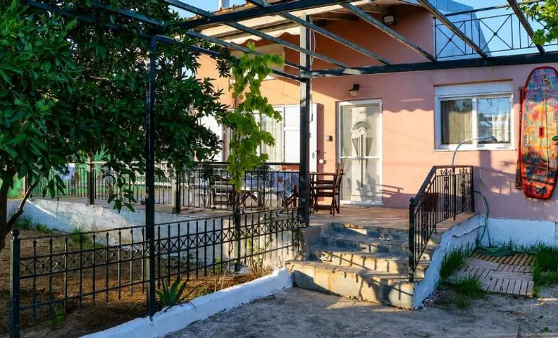 Marathon Coast Home - 2BR - Private Yard by ΜΡS