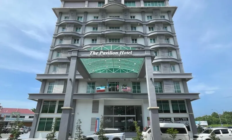 더 파빌리온 호텔