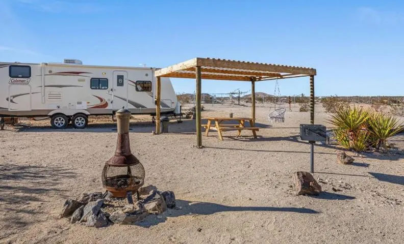 JT Village Campground - Bunkhouse