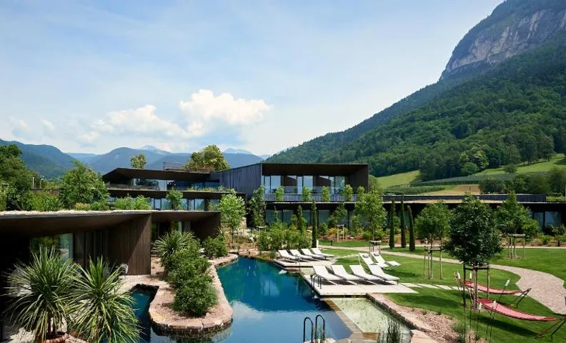 Manna Resort