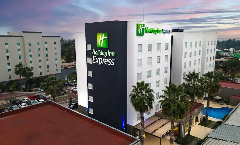 홀리데이 인 익스프레스 과달라하라 아에로푸에르토 바이 IHG