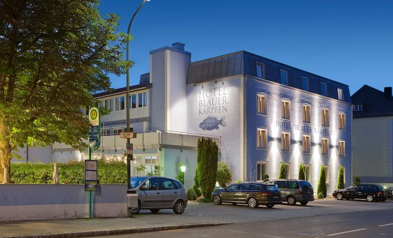 호텔 블라우 카르펜