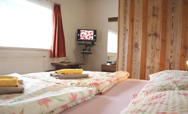 Hotel 66