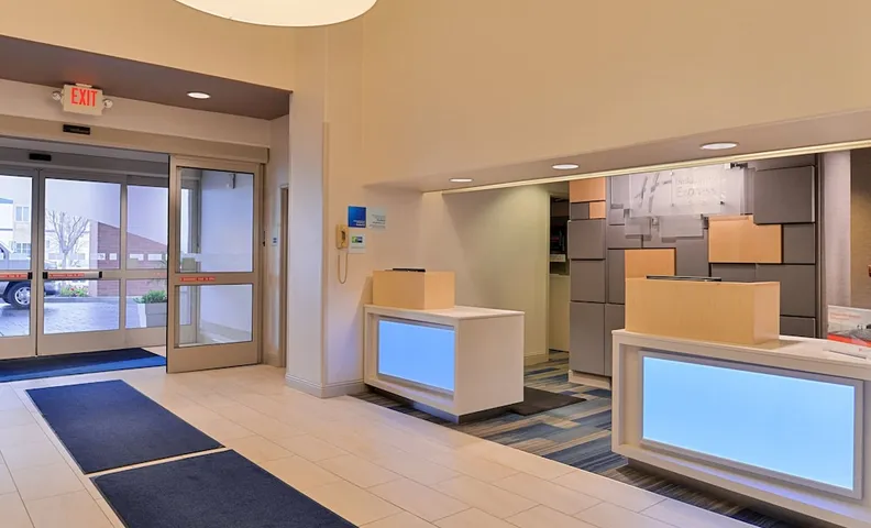 홀리데이 인 익스프레스 새크라멘토 공항 우드랜드 바이 IHG