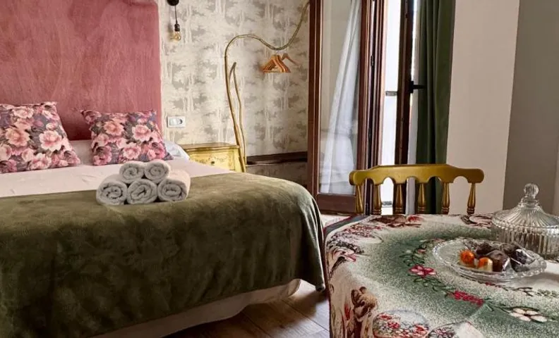 ATENEO CUENCA Suites con cocina en el casco histórico