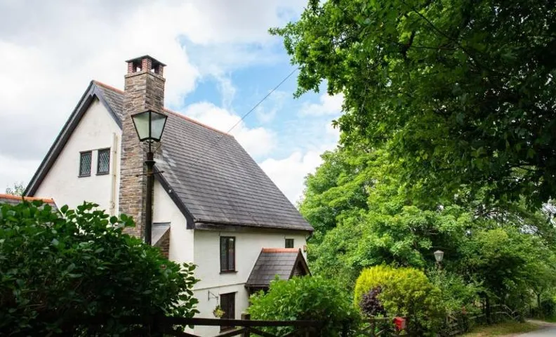 Charming Guest House in Cornish Countryside