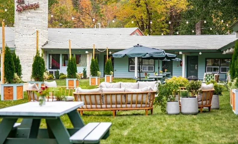 The Springs Motel