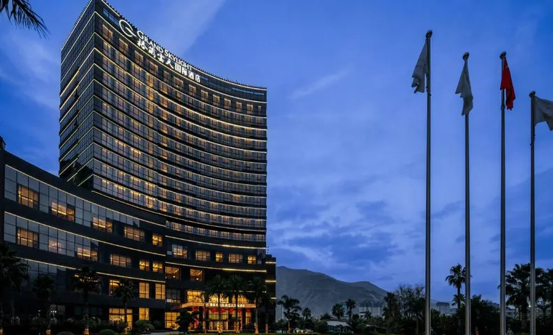 Longnan Xingchao Grand Skylight International Hotel