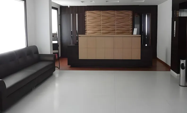 호텔 쉴라 슈리 플라자