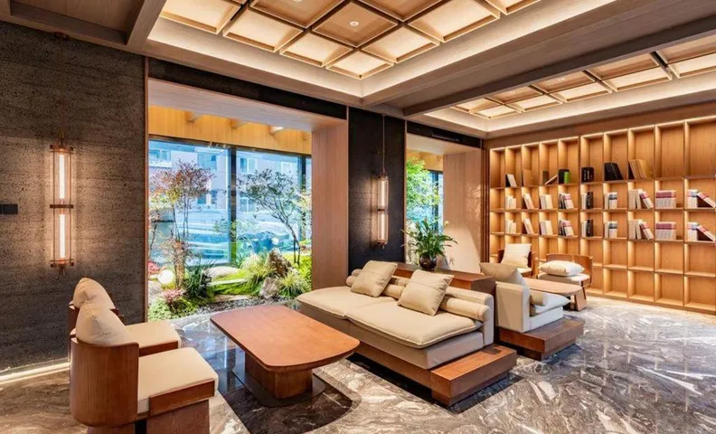 Jinyi Hotel (Wulashan West Station Branch, Urad Front Banner)