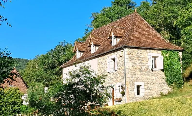 Chambre et suite chez l'habitant Le champ des lucioles
