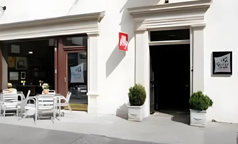 No12 Hotel